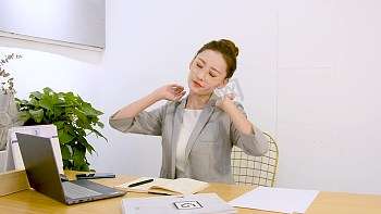 三次入围终圆梦？易烊千玺金鸡奖之路：00后顶流的汗水与孤独